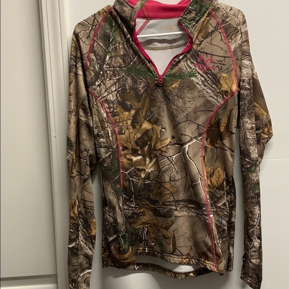 Camouflage pullover
